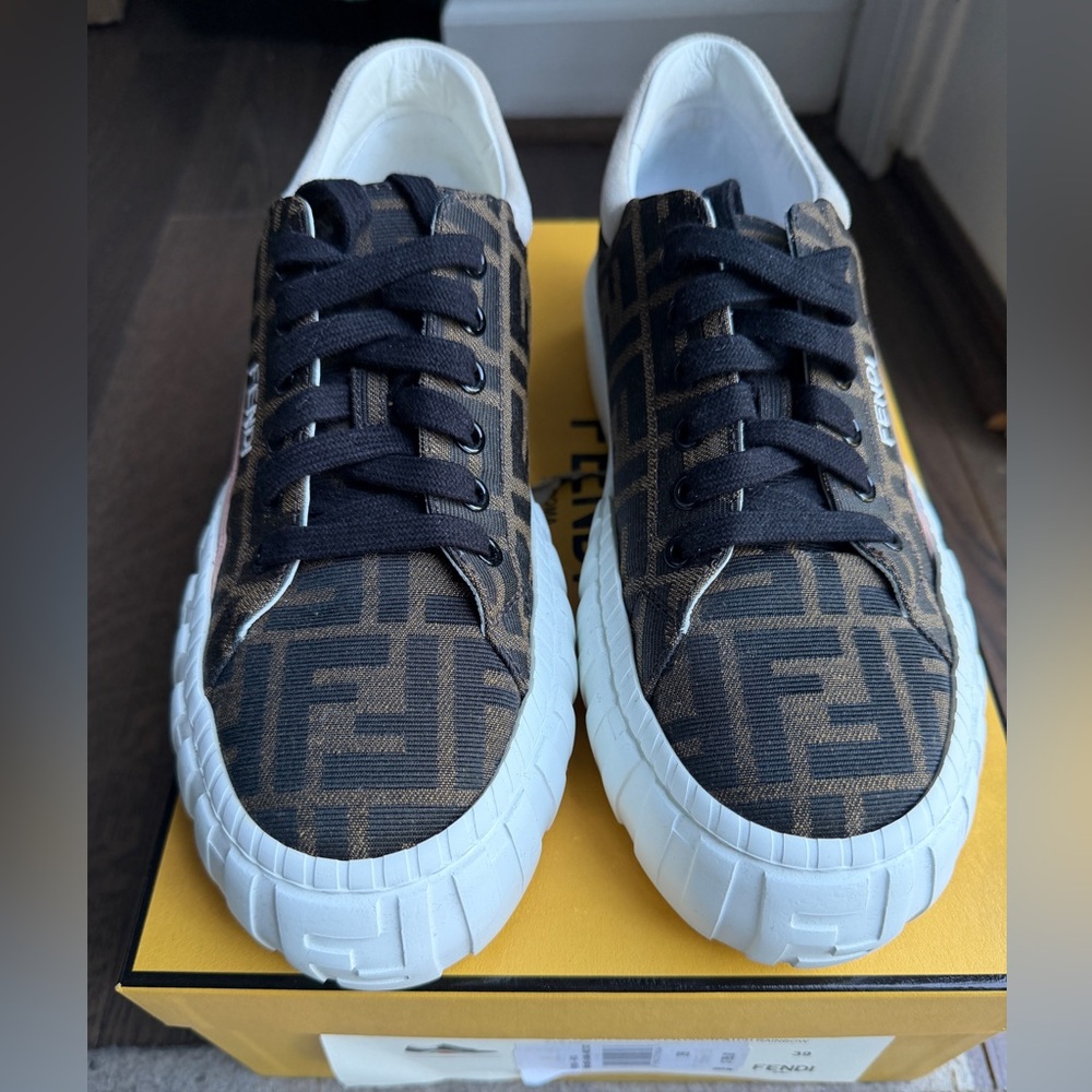 Fendi Fabric Jacquard FF Rainbow Womens Fendi Forcd Low-Top Sneakers 39